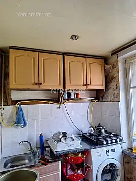 Satılır 2 otaqlı köhnə tikili 55 m²