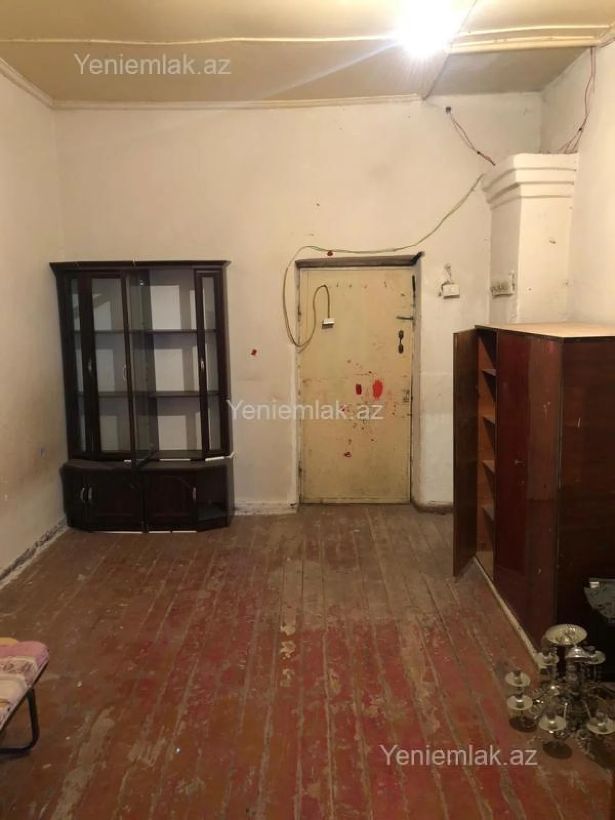 Satılır 4 otaqlı köhnə tikili 90 m²