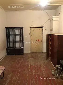 Satılır 4 otaqlı köhnə tikili 90 m²