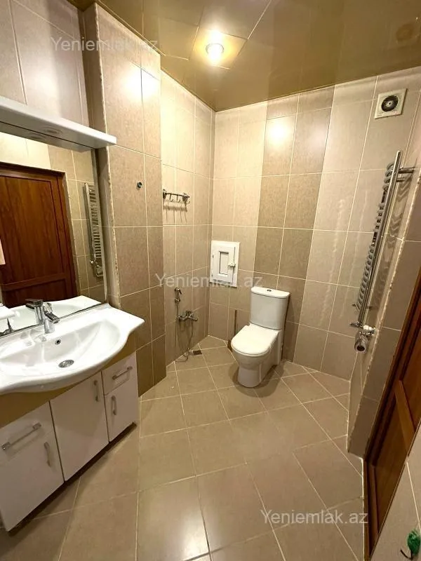Satılır 2 otaqlı yeni tikili 70 m²