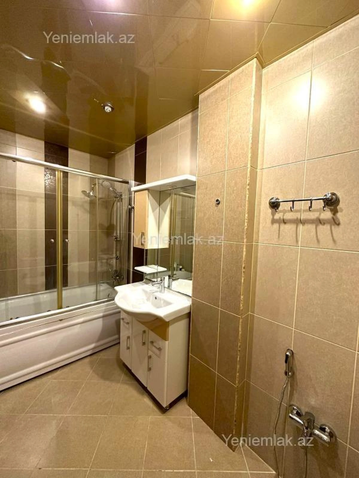 Satılır 2 otaqlı yeni tikili 70 m²