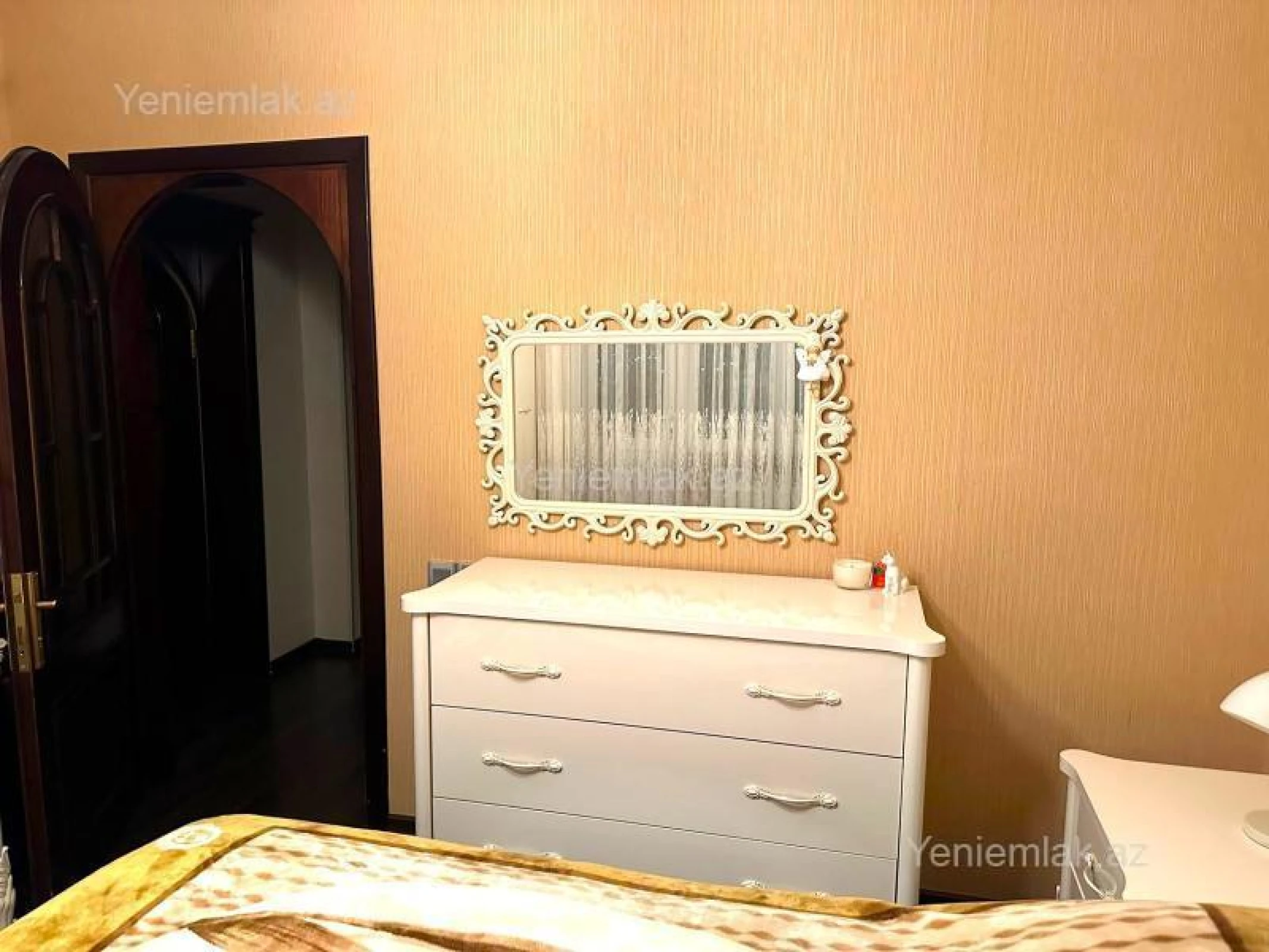 Satılır 2 otaqlı yeni tikili 70 m²
