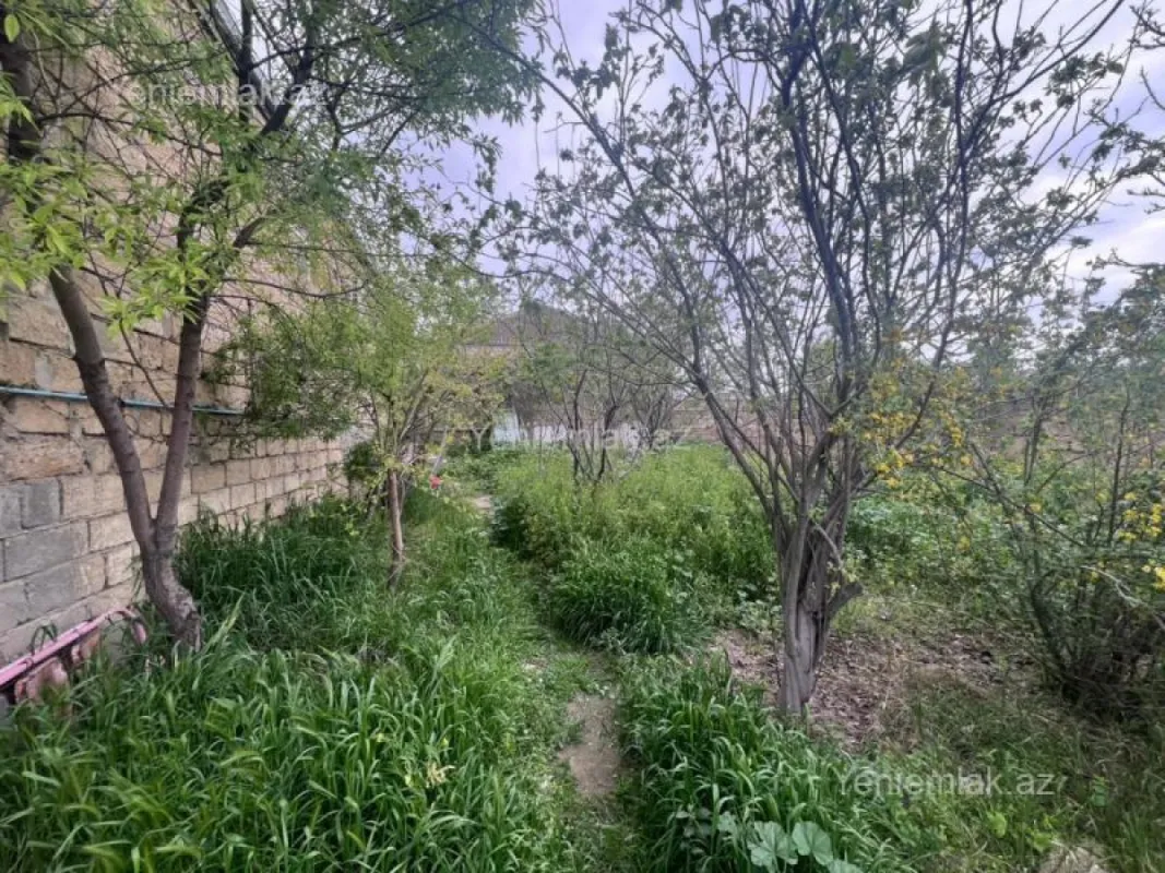 Satılır 4 otaqlı həyət evi 140 m²