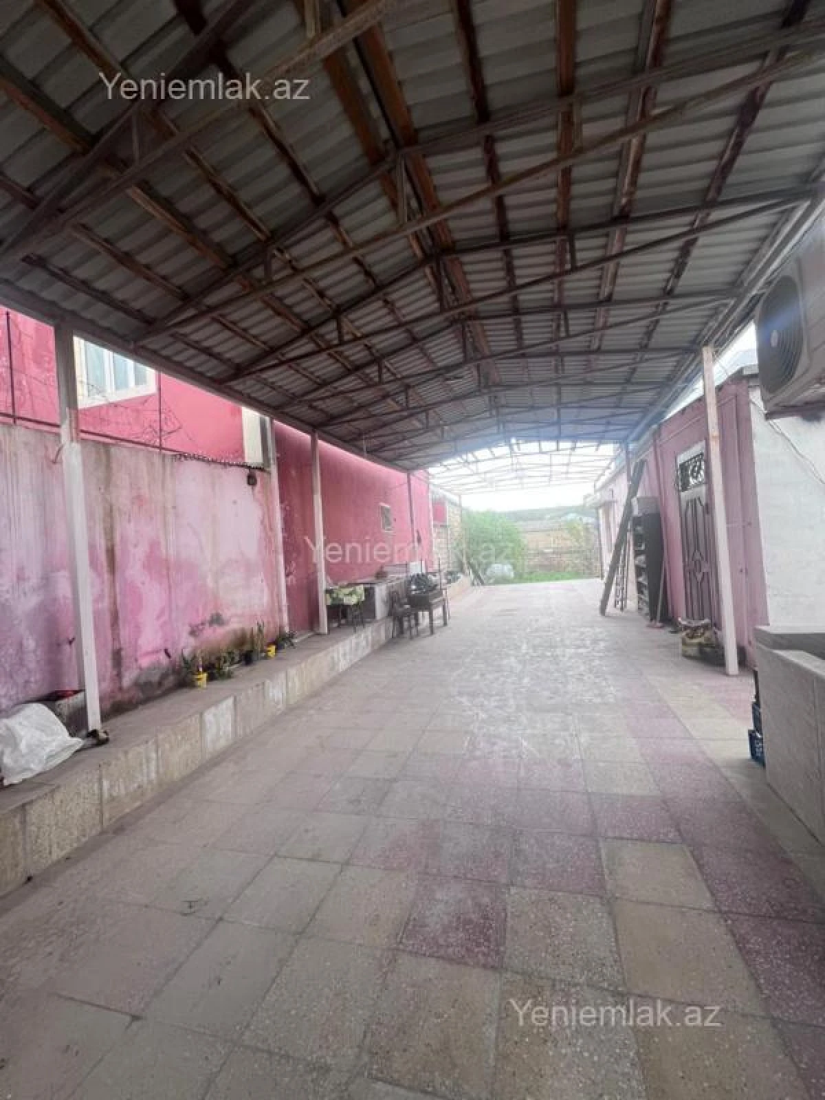 Satılır 4 otaqlı həyət evi 140 m²