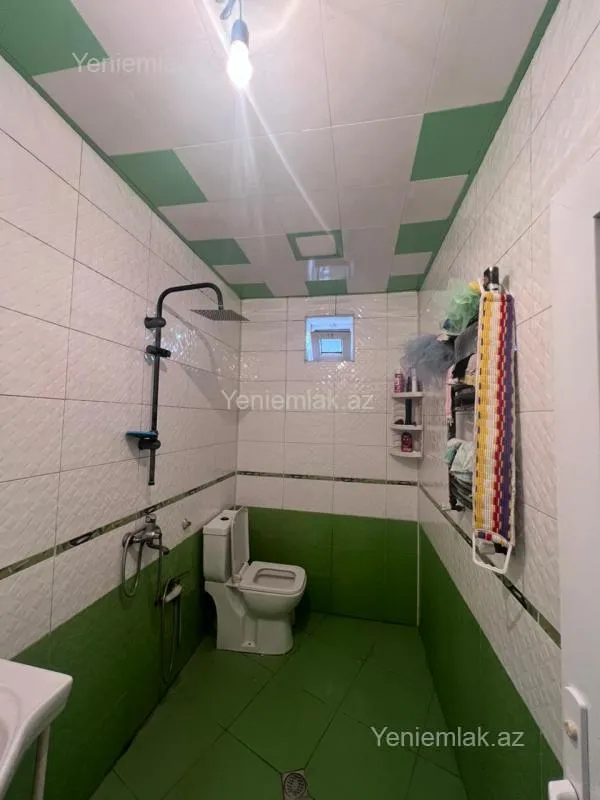 Satılır 4 otaqlı həyət evi 140 m²
