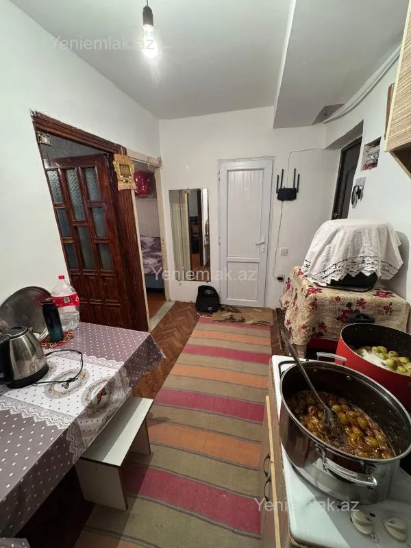 Satılır 2 otaqlı köhnə tikili 45 m²