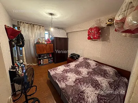 Satılır 2 otaqlı köhnə tikili 45 m²