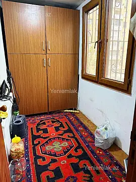 Satılır 3 otaqlı köhnə tikili 70 m²