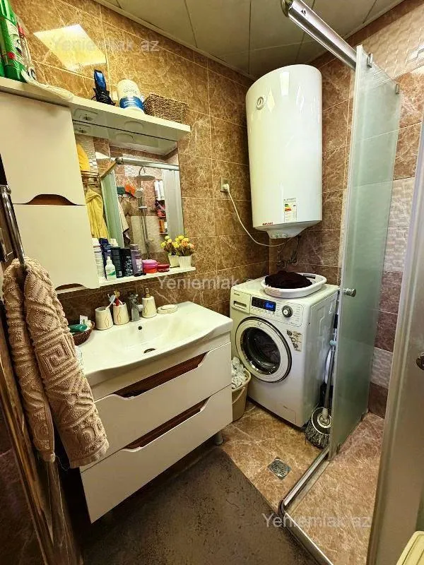 Satılır 3 otaqlı köhnə tikili 70 m²