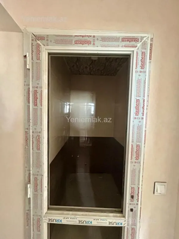 Satılır 3 otaqlı yeni tikili 155 m²