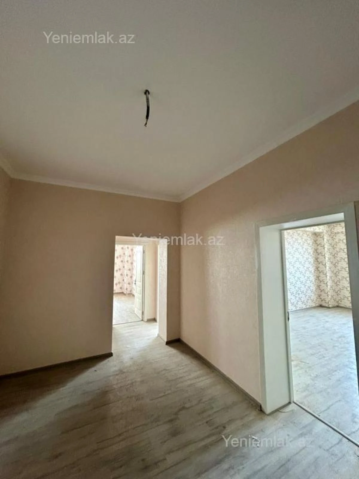 Satılır 3 otaqlı yeni tikili 155 m²