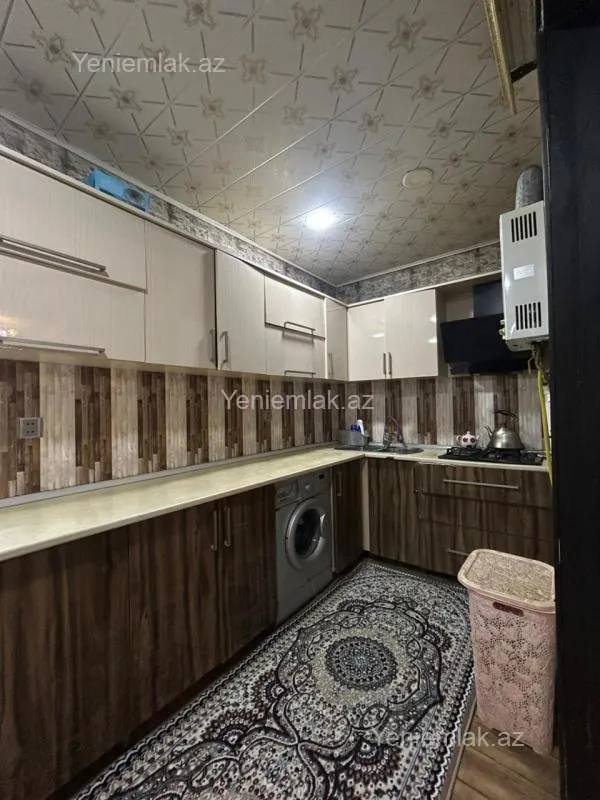 Satılır 3 otaqlı köhnə tikili 80 m²