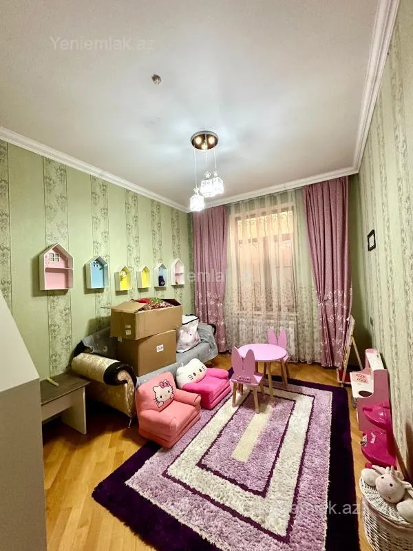 Satılır 6 otaqlı həyət evi 180 m²