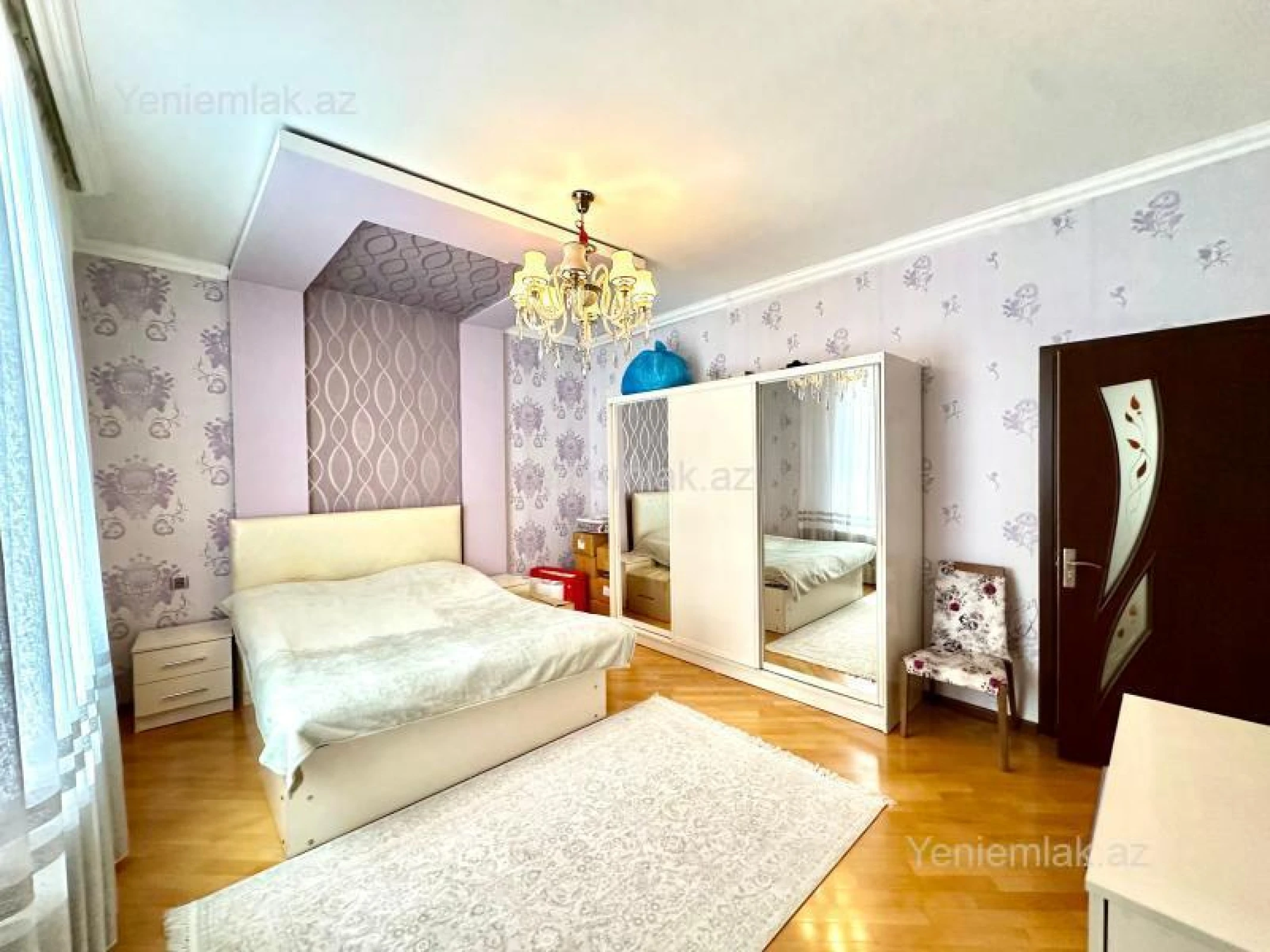 Satılır 6 otaqlı həyət evi 180 m²