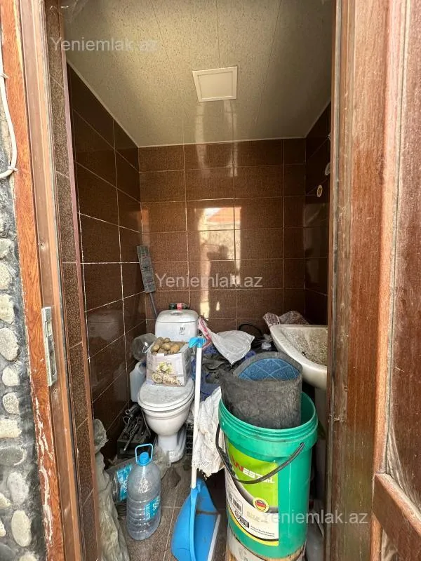 Satılır 6 otaqlı həyət evi 180 m²