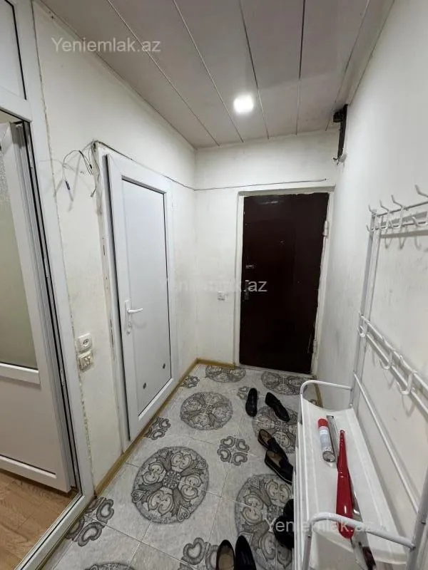 Satılır 1 otaqlı köhnə tikili 35 m²