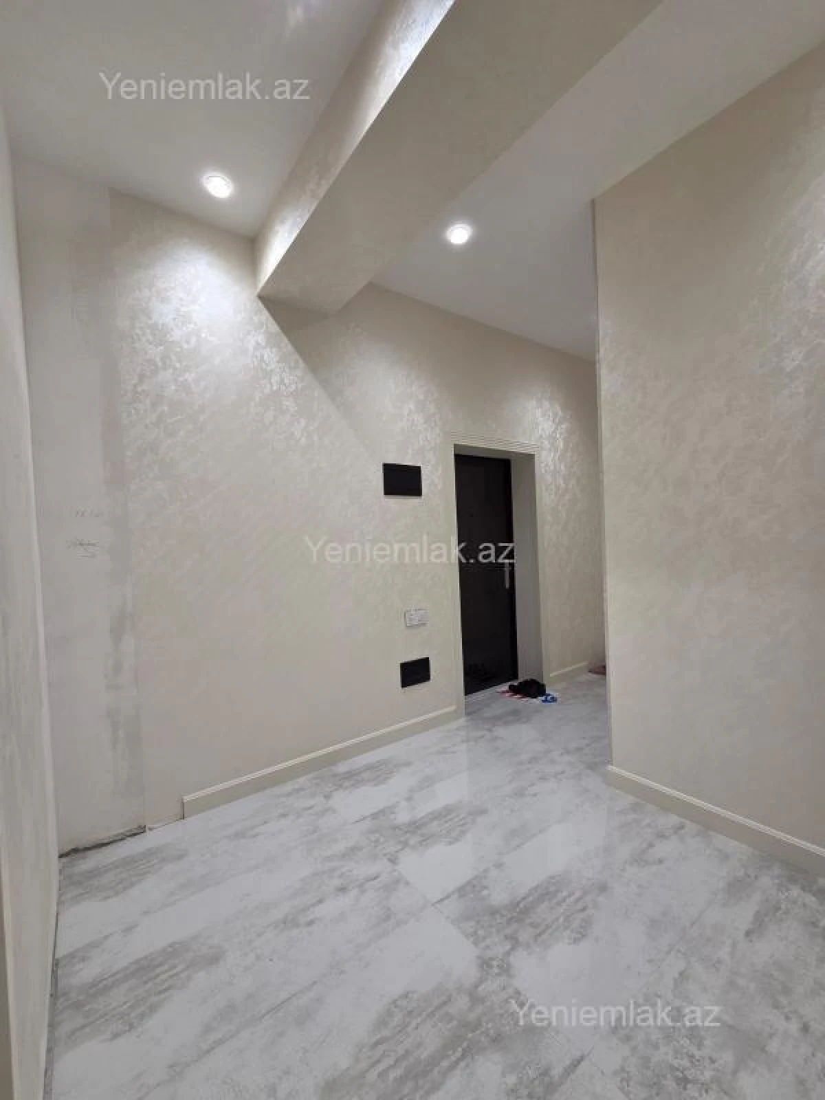 Satılır 2 otaqlı yeni tikili 74 m²