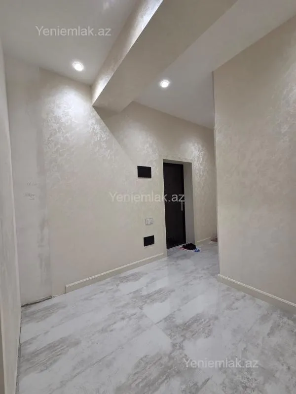Satılır 2 otaqlı yeni tikili 74 m²