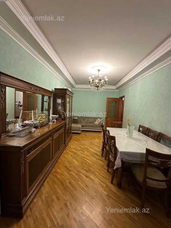 Satılır 3 otaqlı yeni tikili 87 m²