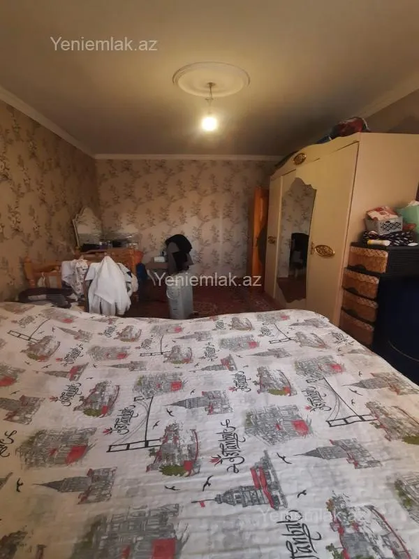 Satılır 2 otaqlı köhnə tikili 48 m²