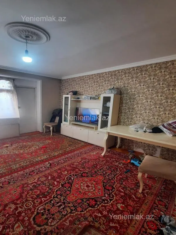 Satılır 2 otaqlı köhnə tikili 48 m²