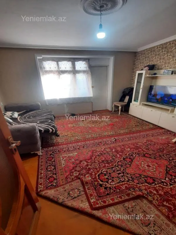 Satılır 2 otaqlı köhnə tikili 48 m²