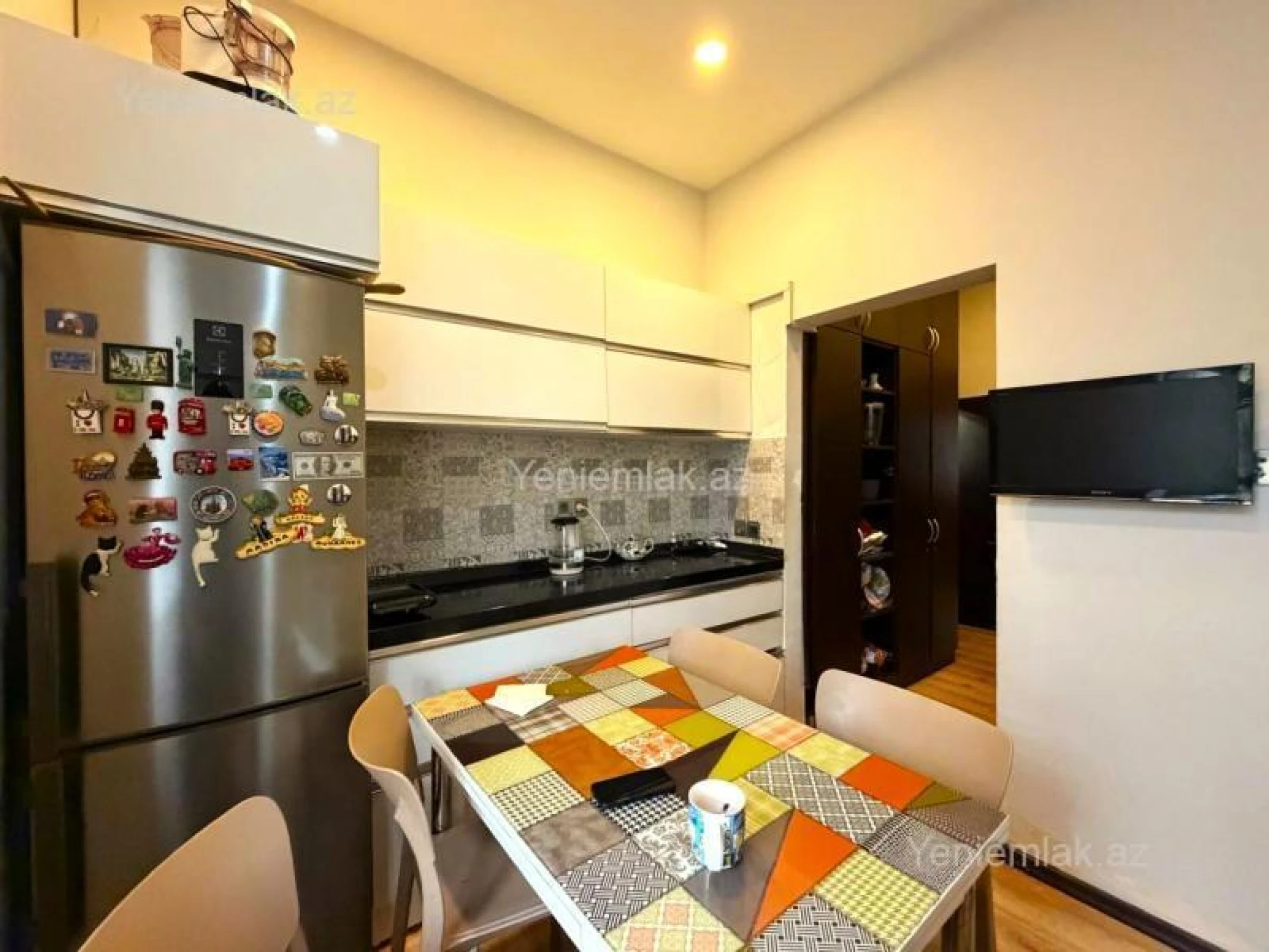 Satılır 3 otaqlı köhnə tikili 90 m²