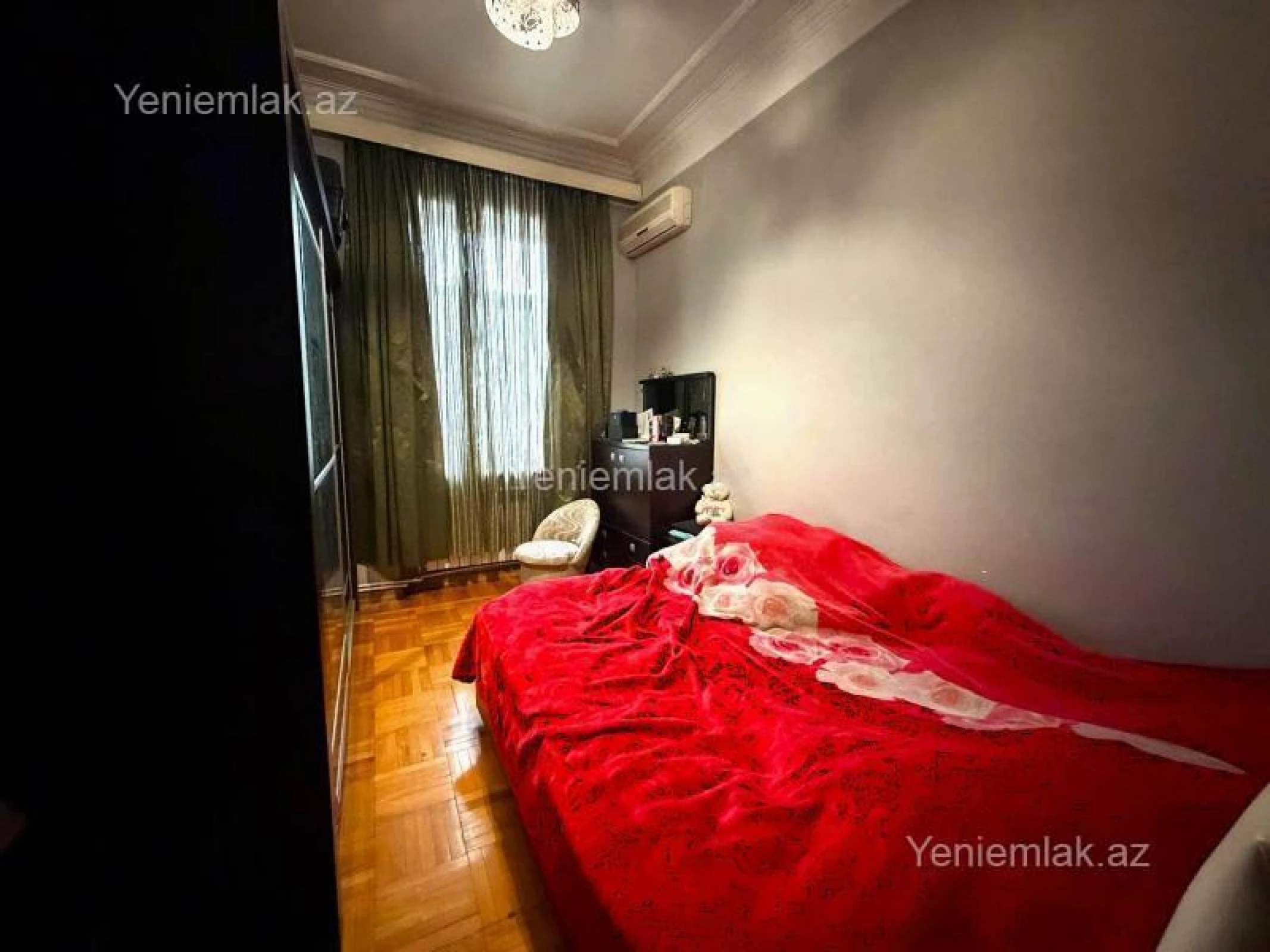 Satılır 3 otaqlı köhnə tikili 90 m²