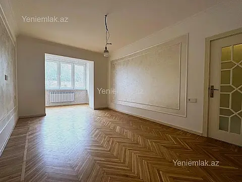 Satılır 3 otaqlı köhnə tikili 75 m²