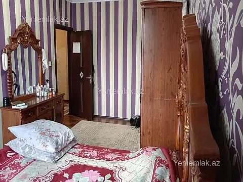 Satılır 3 otaqlı köhnə tikili 75 m²