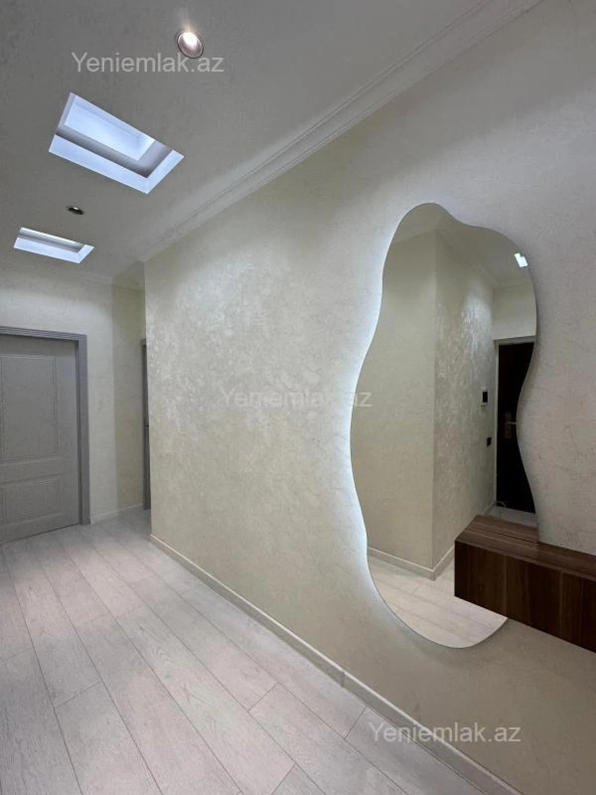 Satılır 2 otaqlı yeni tikili 55 m²