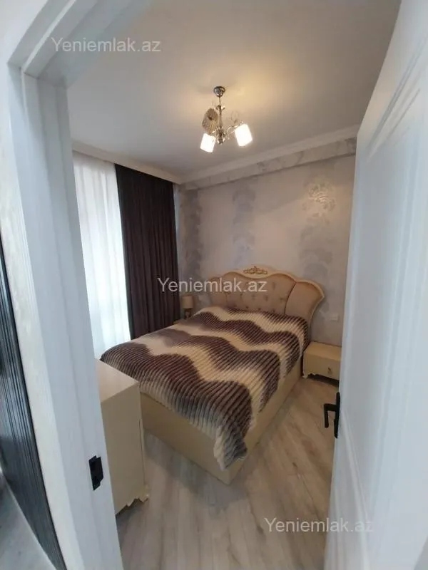 Satılır 4 otaqlı yeni tikili 76 m²