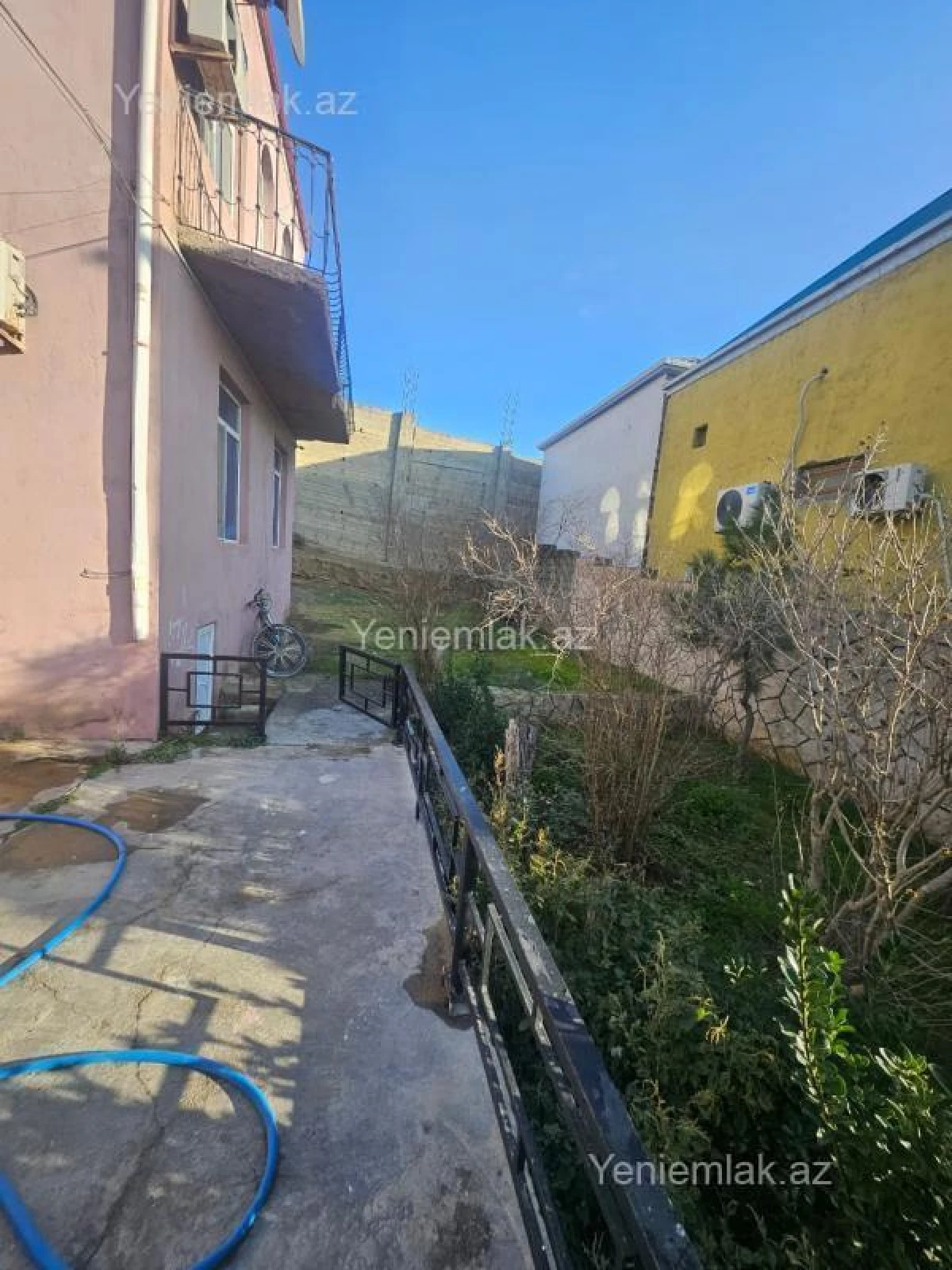 Satılır 4 otaqlı həyət evi 132 m²