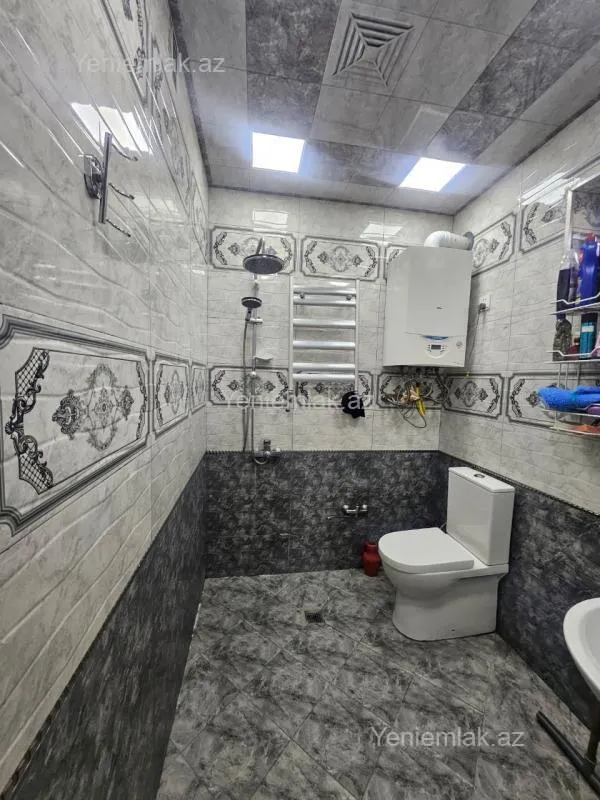 Satılır 4 otaqlı həyət evi 132 m²