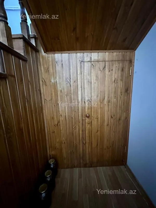 Satılır 5 otaqlı həyət evi 200 m²