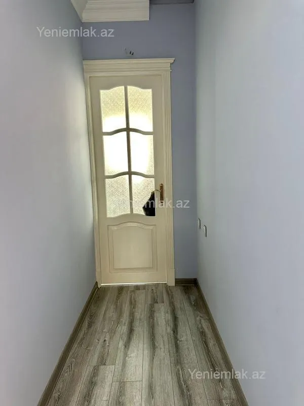 Satılır 5 otaqlı həyət evi 200 m²
