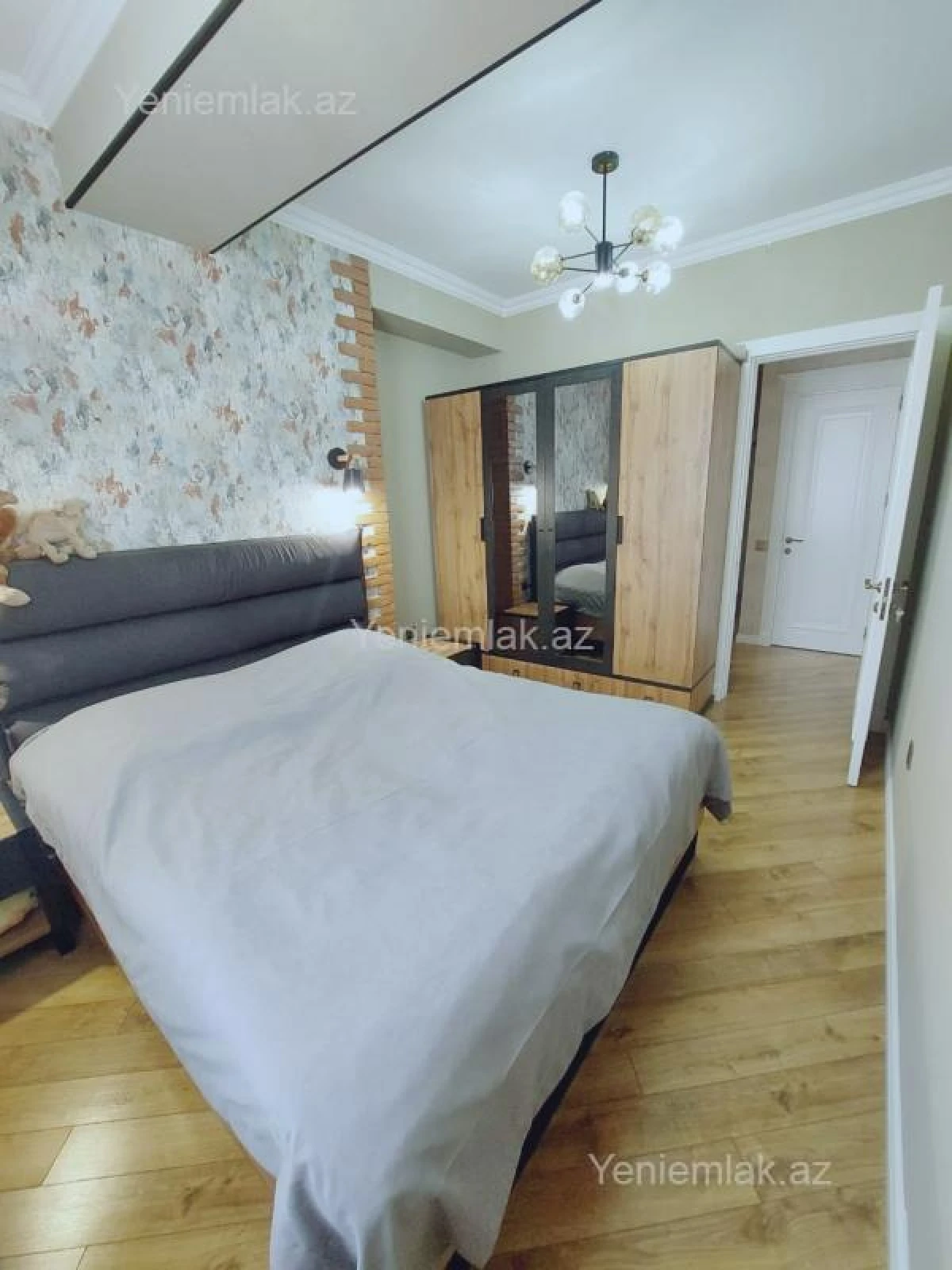 Satılır 4 otaqlı yeni tikili 100 m²