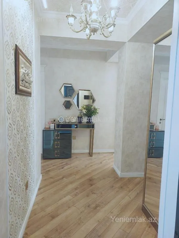 Satılır 4 otaqlı yeni tikili 100 m²