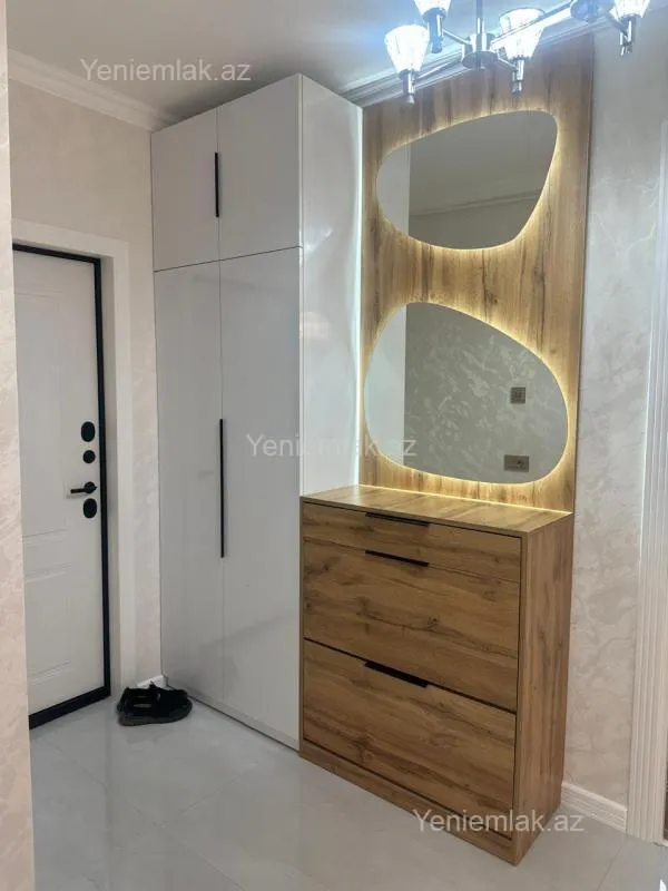 Satılır 3 otaqlı köhnə tikili 75 m²