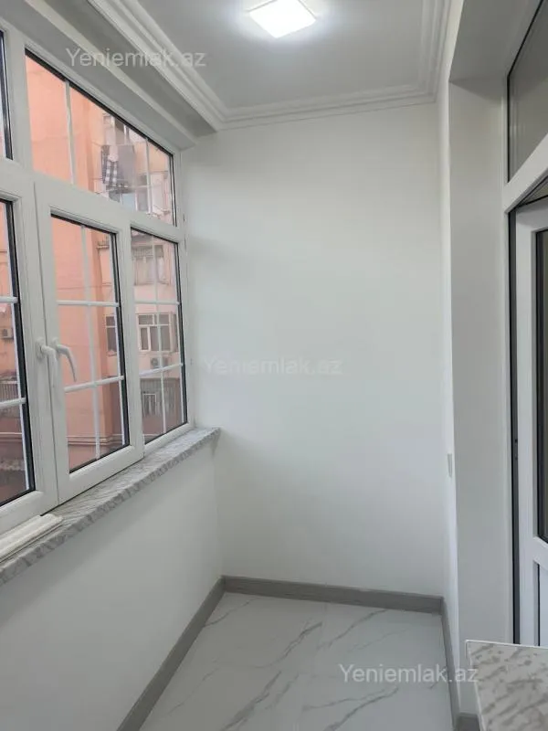 Satılır 3 otaqlı köhnə tikili 75 m²