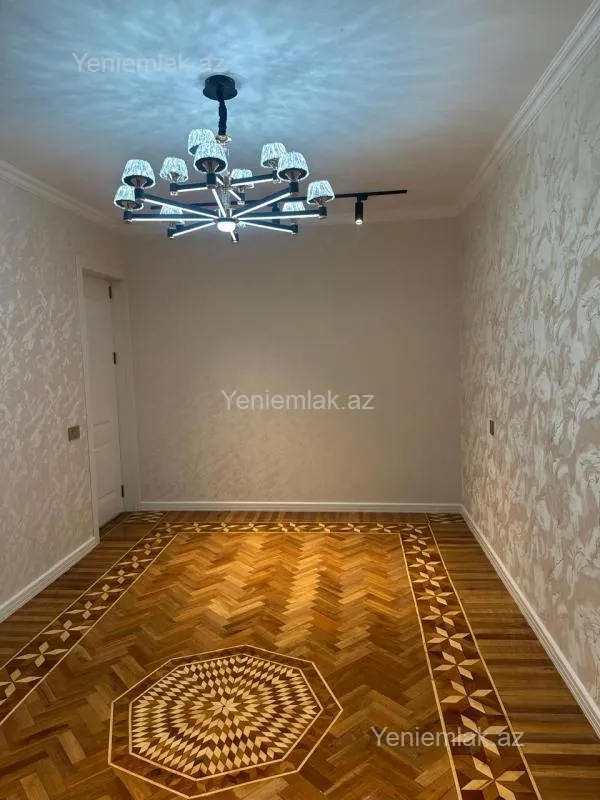 Satılır 3 otaqlı köhnə tikili 75 m²