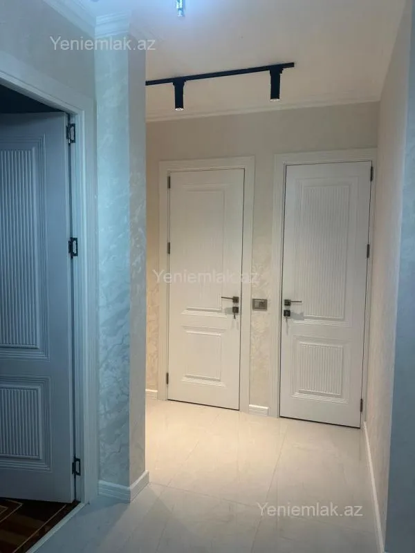 Satılır 3 otaqlı köhnə tikili 75 m²