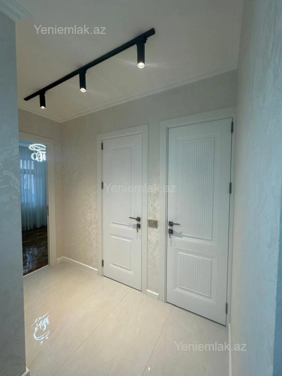 Satılır 3 otaqlı köhnə tikili 75 m²