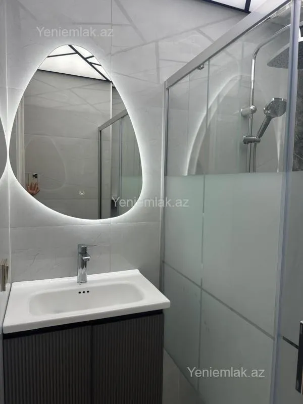 Satılır 3 otaqlı köhnə tikili 75 m²