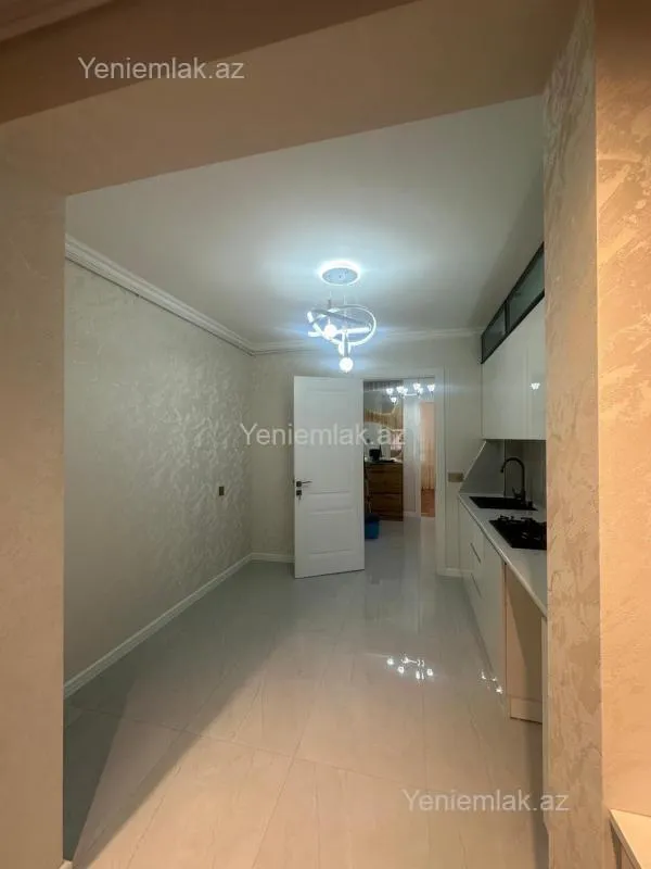 Satılır 3 otaqlı köhnə tikili 75 m²