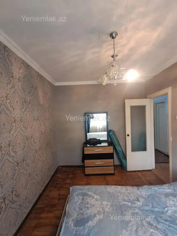 Satılır 3 otaqlı köhnə tikili 65 m²