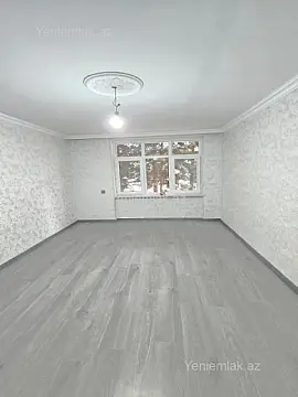 Satılır 1 otaqlı köhnə tikili 30 m² — Sumqayıt, 4-cü mikrorayon 1 otaq 30.00 m²