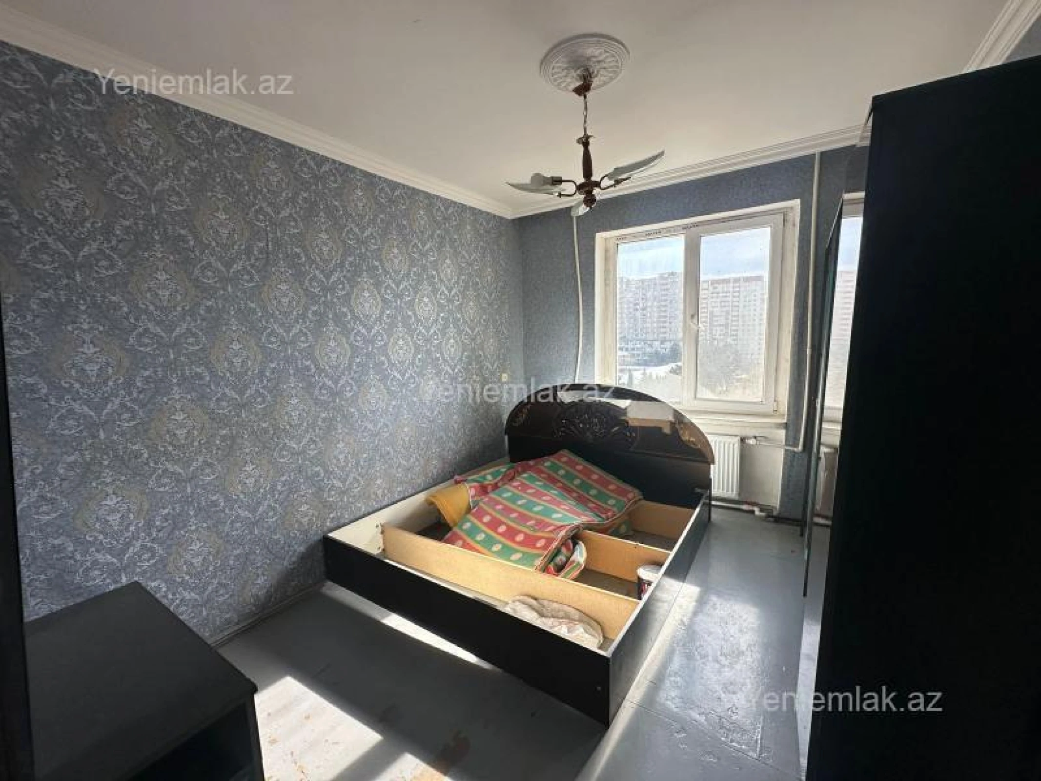 Satılır 2 otaqlı köhnə tikili 65 m²