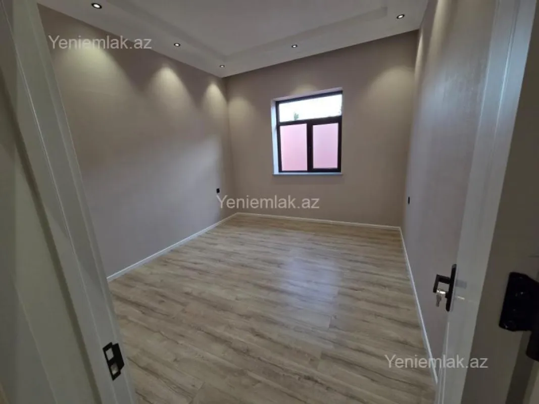 Satılır 4 otaqlı həyət evi 120 m²