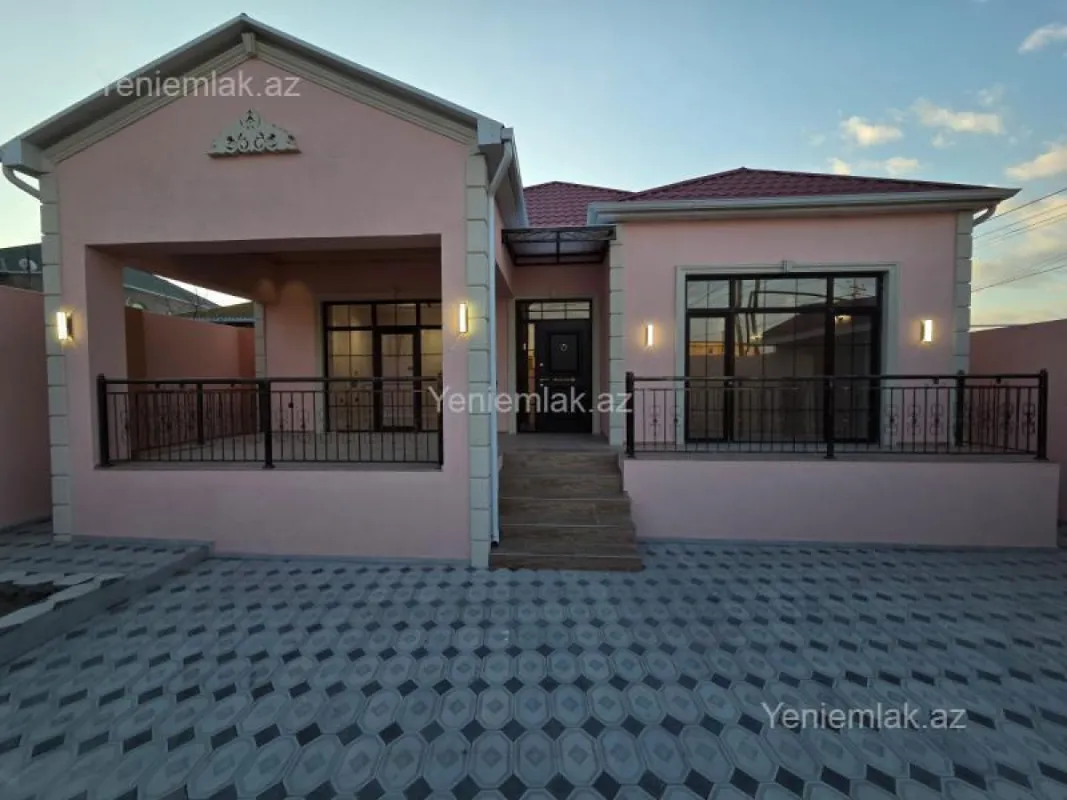 Satılır 4 otaqlı həyət evi 120 m²